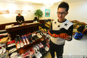 chinese-collector-sells-sneakers-buy-house-01