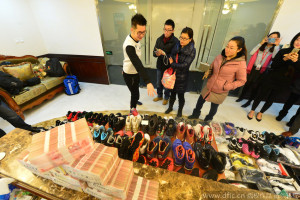 chinese-collector-sells-sneakers-buy-house-04